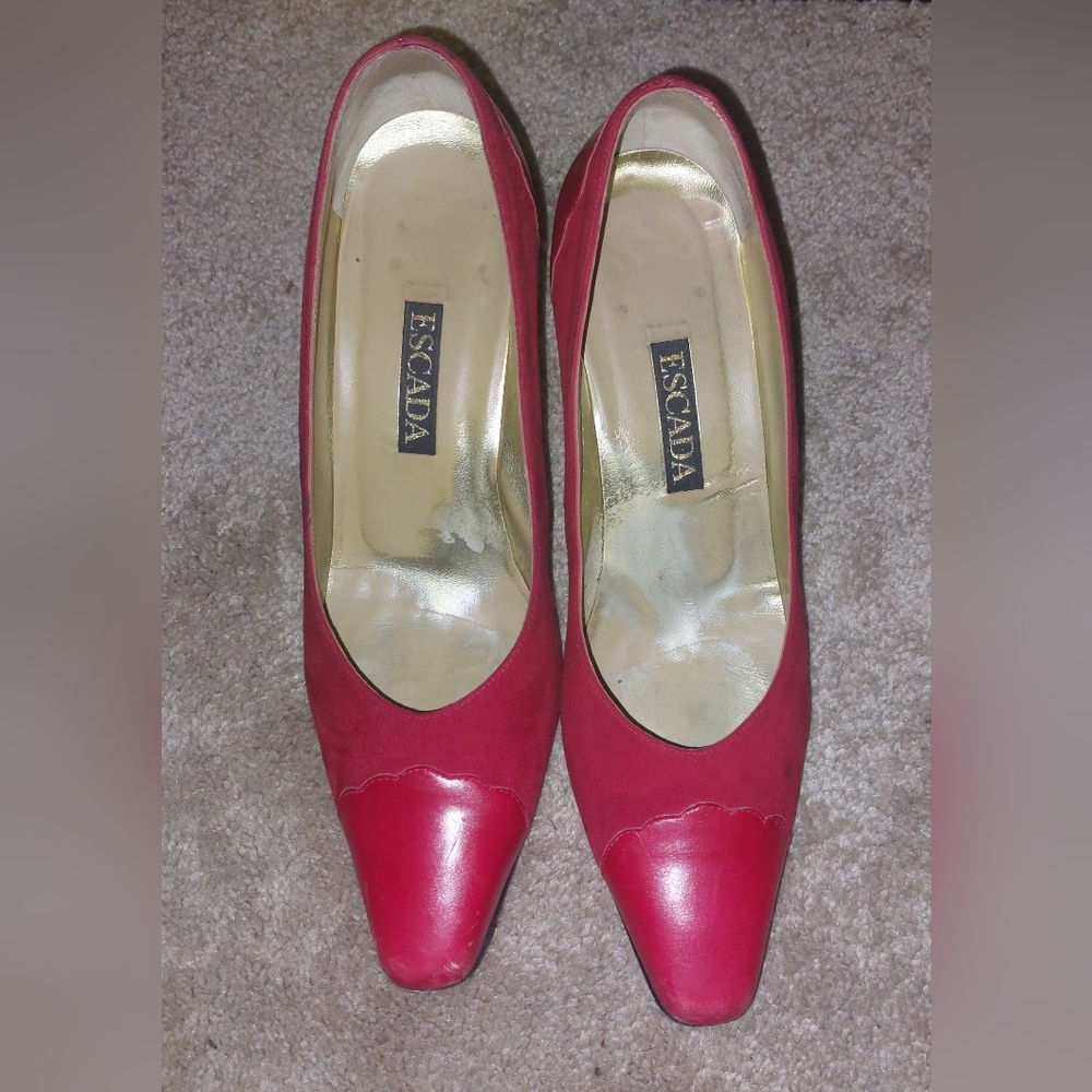 Escada Red Leather Heels with Glossy Finish